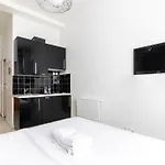 Canal St Martin Tesson Charming Cosy Studio 2P