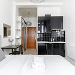 Canal St Martin Tesson Charming Cosy Studio 2P
